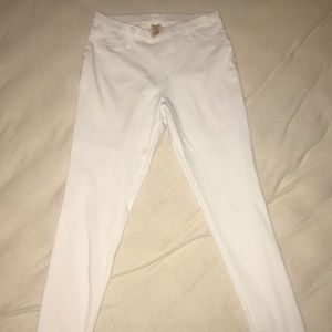 White Jeggings —— never been worn